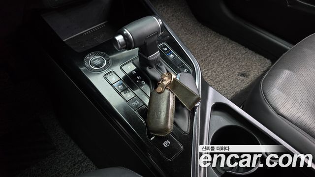 Kia Niro Prestige 2022 — фото 9