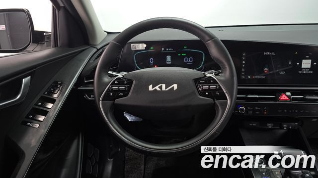 Kia Niro Prestige 2022 — фото 13