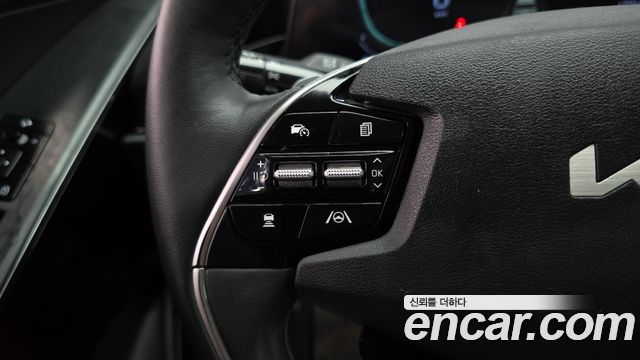 Kia Niro Prestige 2022 — фото 15