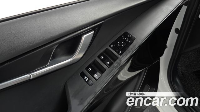 Kia Niro Prestige 2022 — фото 16