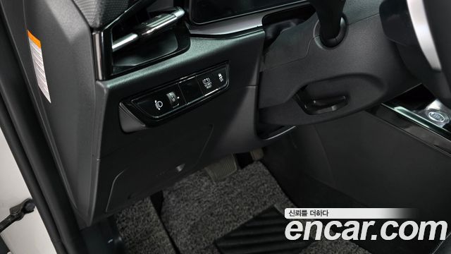 Kia Niro Prestige 2022 — фото 18