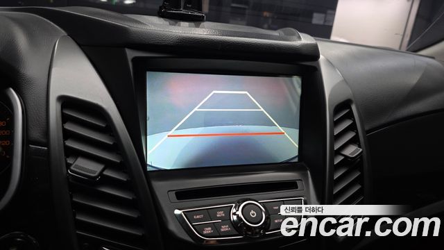 KG Mobility (SsangYong) Style Korando C 2.2 RX 2WD DLX 2018 — фото 16