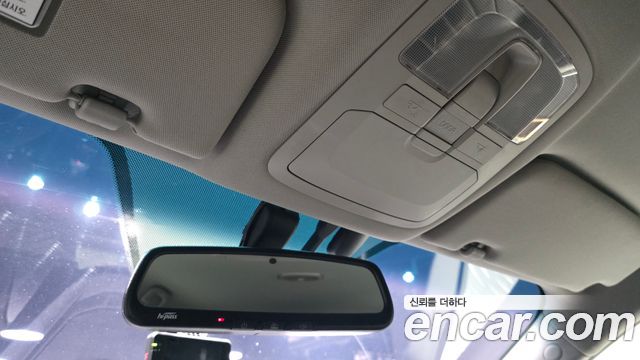 KG Mobility (SsangYong) Style Korando C 2.2 RX 2WD DLX 2018 — фото 17