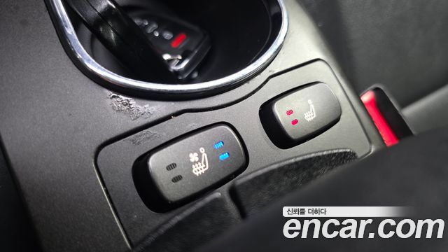 KG Mobility (SsangYong) Style Korando C 2.2 RX 2WD DLX 2018 — фото 18