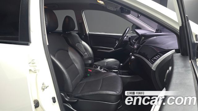 KG Mobility (SsangYong) Style Korando C 2.2 RX 2WD DLX 2018 — фото 26