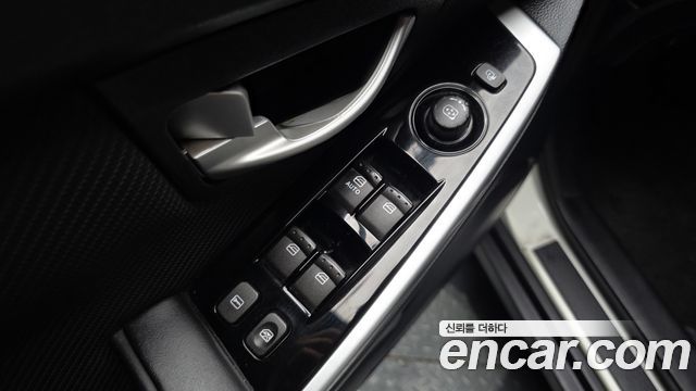 KG Mobility (SsangYong) Style Korando C 2.2 RX 2WD DLX 2018 — фото 29