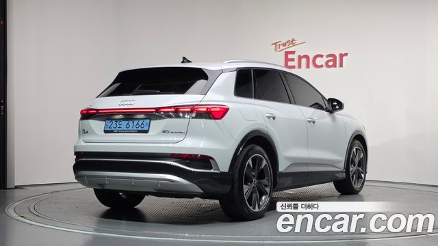 Audi Q4 e-tron (F4) 40 Premium 2022 — фото 2