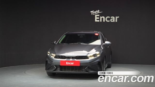 Kia K3 (II) 1.6 Prestige 2023 — фото 3