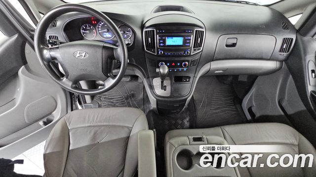 Hyundai Grand Starex Van 3-Seater Style 2019 — фото 7