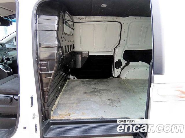 Hyundai Staria Cargo 3-Seater Modern 2022 — фото 6