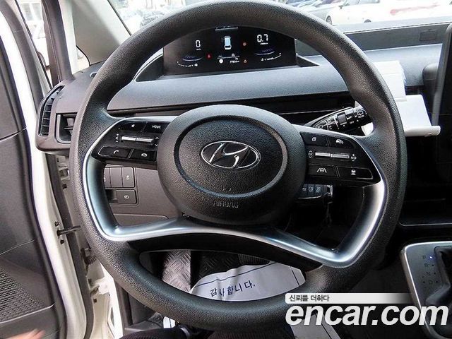 Hyundai Staria Cargo 3-Seater Modern 2022 — фото 8