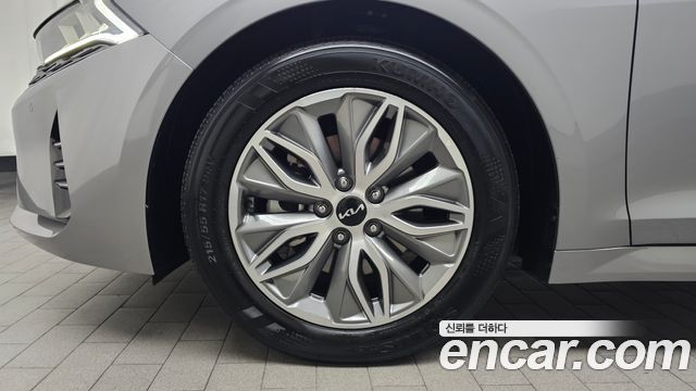 Kia K5 Hybrid (III) Noblesse 2023 — фото 5