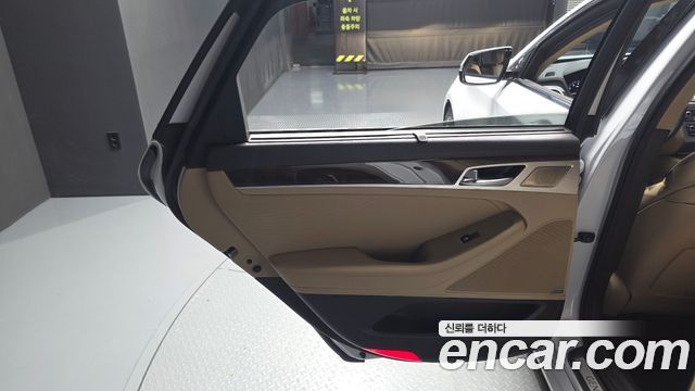 Genesis G80 3.3 GDI AWD Premium Luxury 2017 — фото 25