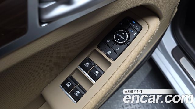 Genesis G80 3.3 GDI AWD Premium Luxury 2017 — фото 28
