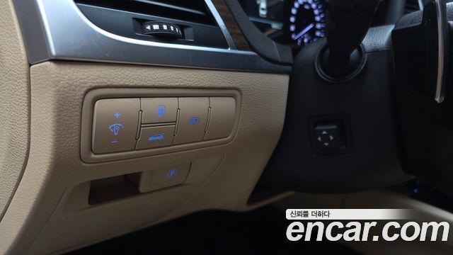Genesis G80 3.3 GDI AWD Premium Luxury 2017 — фото 30