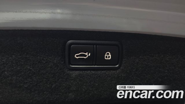 Genesis G80 3.3 GDI AWD Premium Luxury 2017 — фото 31