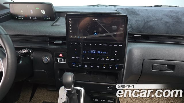 Hyundai Staria L3.5 Tourer 9-Seater Modern 2023 — фото 18