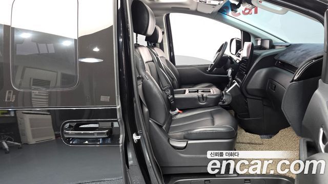 Hyundai Staria L3.5 Tourer 9-Seater Modern 2023 — фото 26