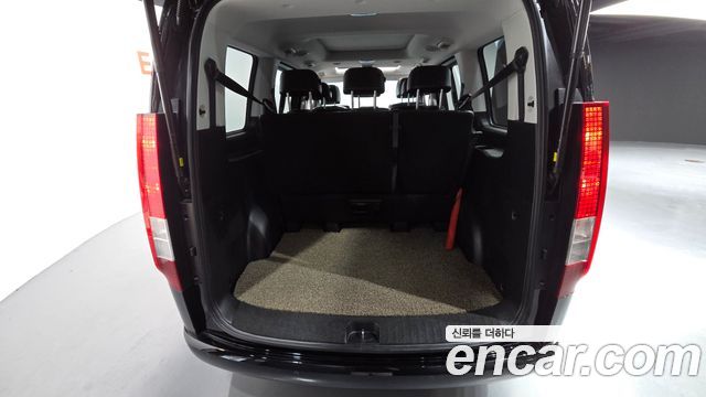 Hyundai Staria L3.5 Tourer 9-Seater Modern 2023 — фото 30