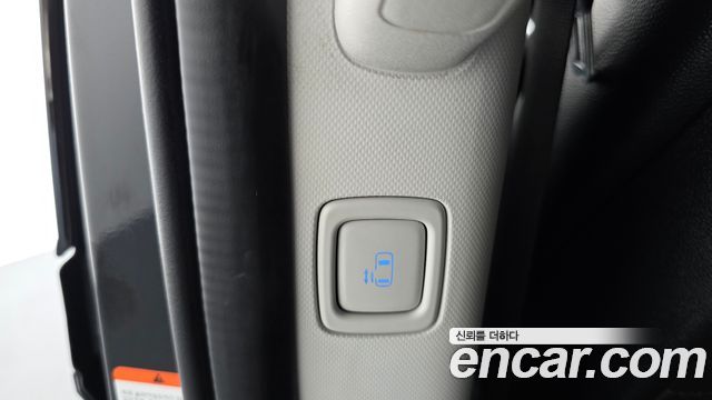 Hyundai Staria L3.5 Tourer 9-Seater Modern 2023 — фото 33