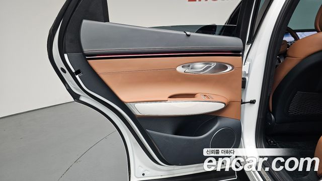 Genesis GV70 2.5T Gasoline AWD 2025 — фото 25