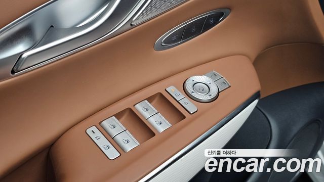 Genesis GV70 2.5T Gasoline AWD 2025 — фото 28
