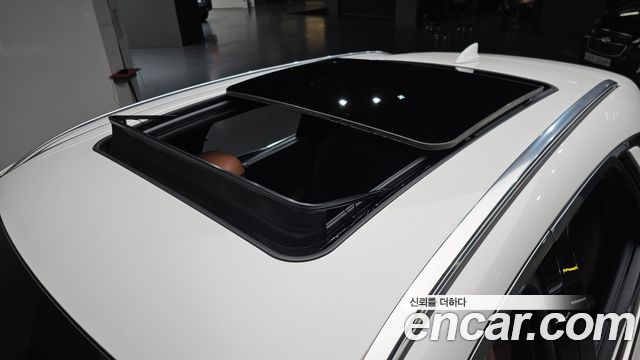 Genesis GV70 2.5T Gasoline AWD 2025 — фото 30