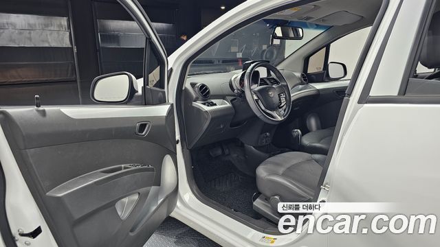 Chevrolet Spark Spark S LS+ 2014 — фото 10