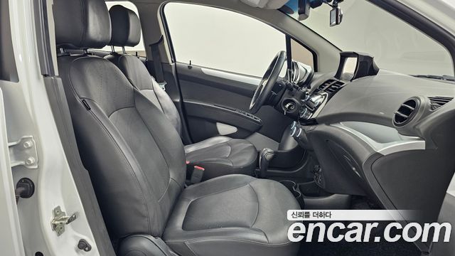 Chevrolet Spark Spark S LS+ 2014 — фото 11
