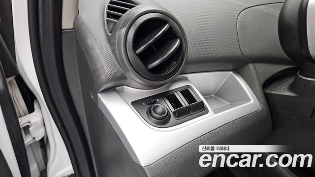 Chevrolet Spark Spark S LS+ 2014 — фото 17