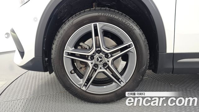 Mercedes-Benz GLA-Class (H247) GLA250 4MATIC 2023 — фото 5