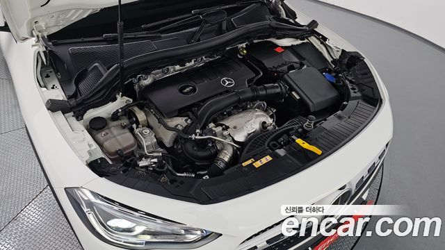 Mercedes-Benz GLA-Class (H247) GLA250 4MATIC 2023 — фото 6