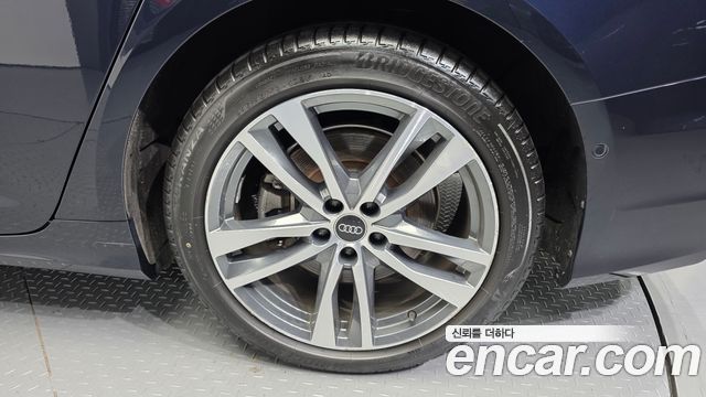 Audi A6 (C8) 45 TFSI Quattro Premium 2023 — фото 21