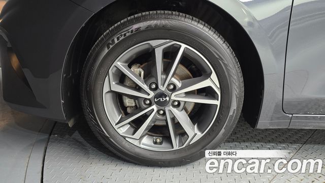 Kia K3 (II) 1.6 Prestige 2023 — фото 5