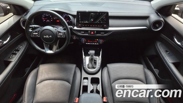 Kia K3 (II) 1.6 Prestige 2023 — фото 7