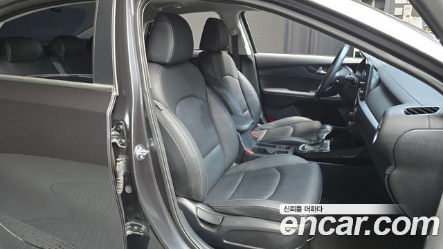 Kia K3 (II) 1.6 Prestige 2023 — фото 26