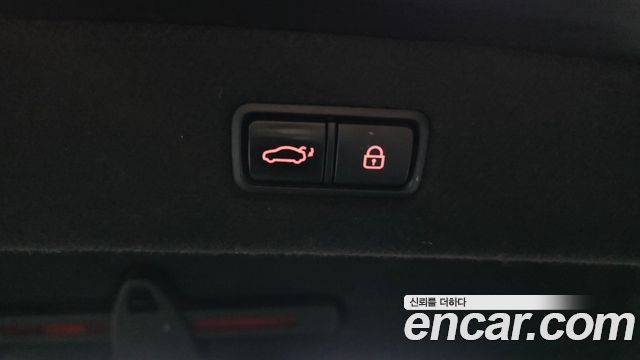 Genesis EQ900 5.0 GDI AWD Prestige 2016 — фото 27