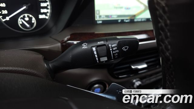 Genesis EQ900 5.0 GDI AWD Prestige 2016 — фото 29