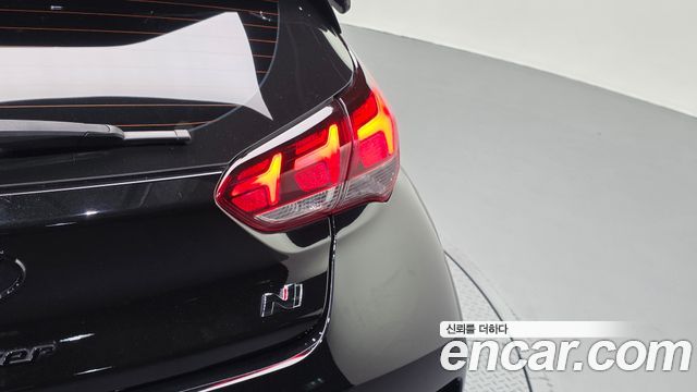 Hyundai Veloster (JS) 2.0 N 2019 — фото 23