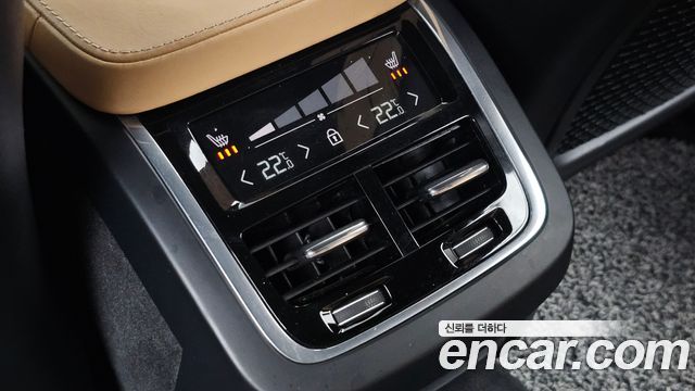 Volvo V90 Cross Country D5 PRO AWD 2018 — фото 18