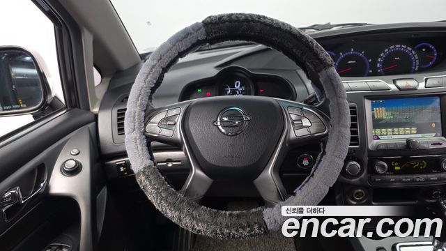 KG Mobility (SsangYong) Korando Turismo 4WD RX 9-seater 2019 — фото 13