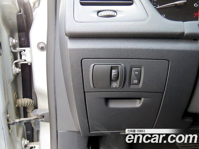 Renault Korea SM5 (New) LPLI Handicapped 2011 — фото 16