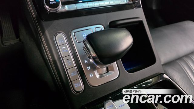 Genesis G90 3.8 AWD Luxury 2019 — фото 9