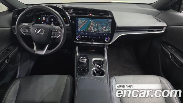 Lexus RZ450e Supreme 2023 — фото 7