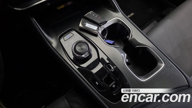 Lexus RZ450e Supreme 2023 — фото 9