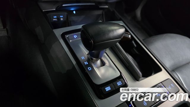 Genesis G80 3.3 GDI AWD Luxury 2017 — фото 9