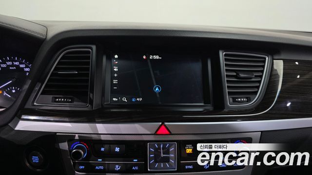 Genesis G80 3.3 GDI AWD Luxury 2017 — фото 14