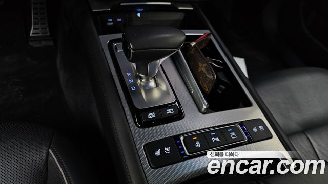 Genesis G80 2.2D AWD Premium Luxury 2018 — фото 9