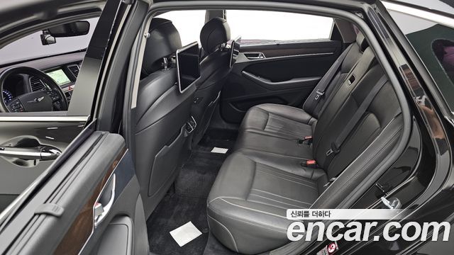 Genesis G80 2.2D AWD Premium Luxury 2018 — фото 12