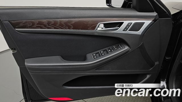 Genesis G80 2.2D AWD Premium Luxury 2018 — фото 24